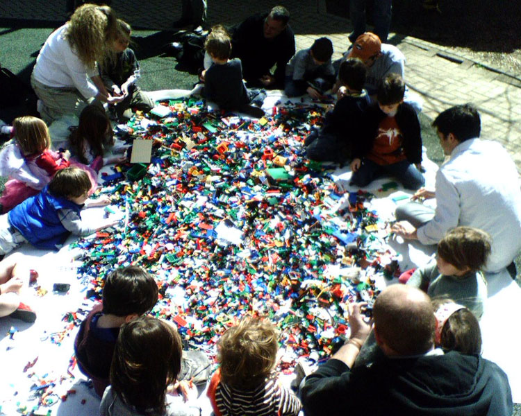 lego-party-04-05-09-2.jpg