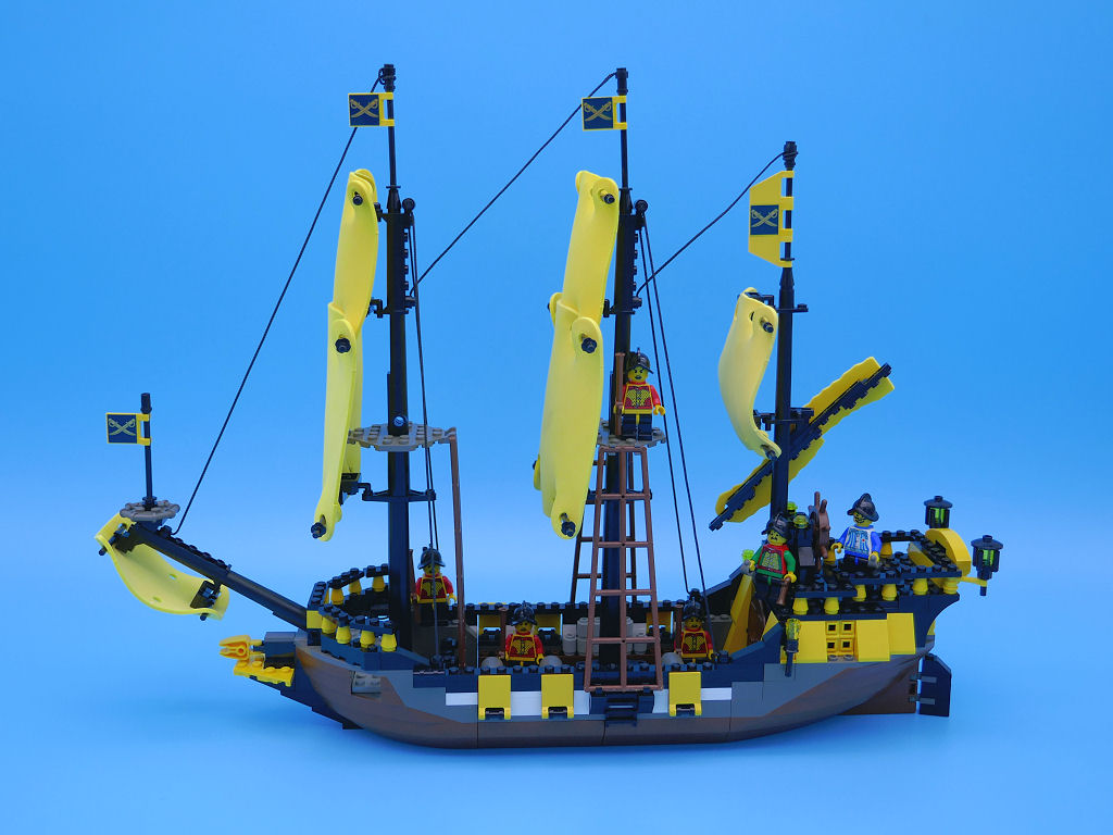 galleon-2.jpg