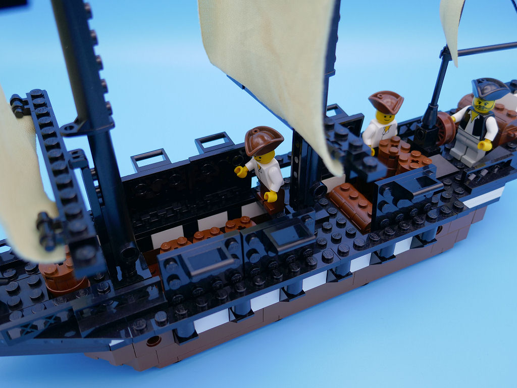 trade-guild-barque-7.jpg