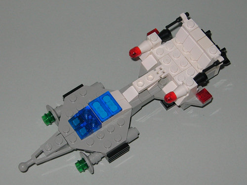 6929-mini-starfleet-voyager-02.jpg