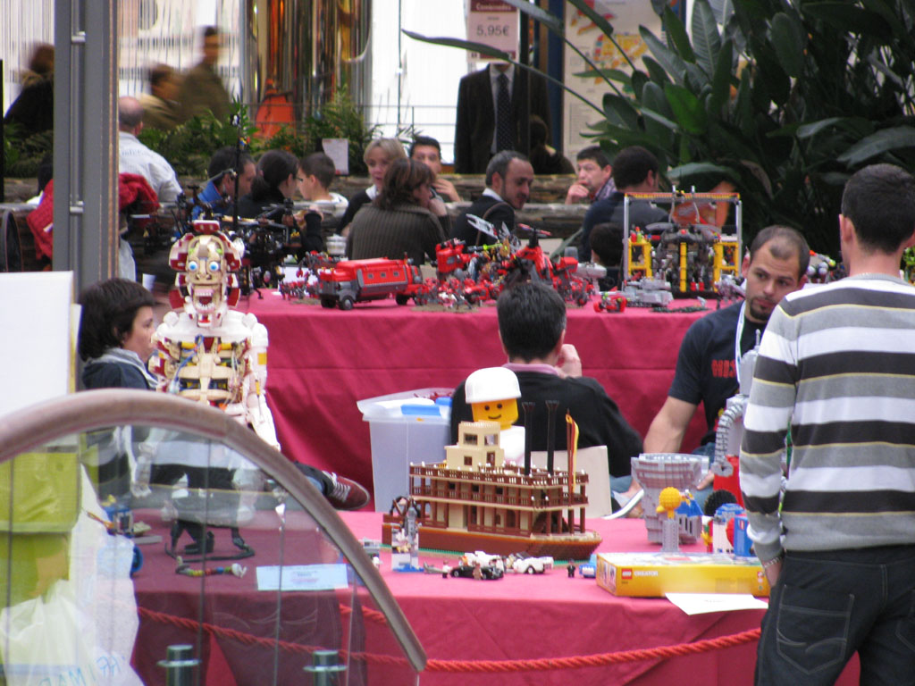 2009hispabrick70.jpg