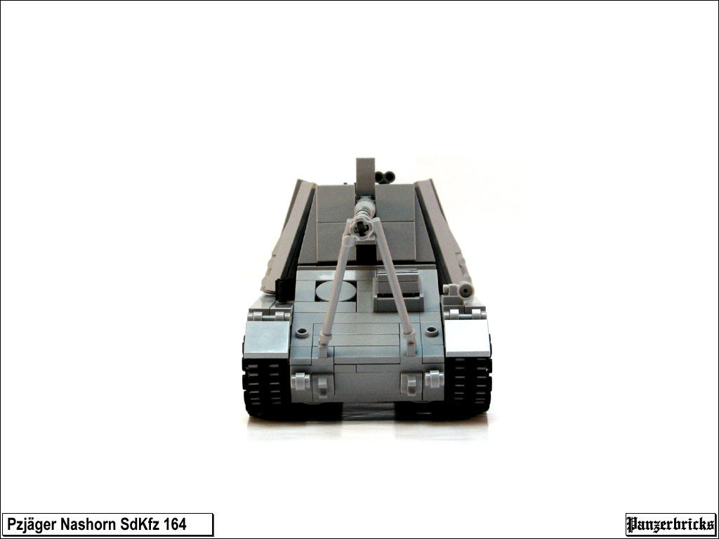 panzerjager-nashorn-04.jpg