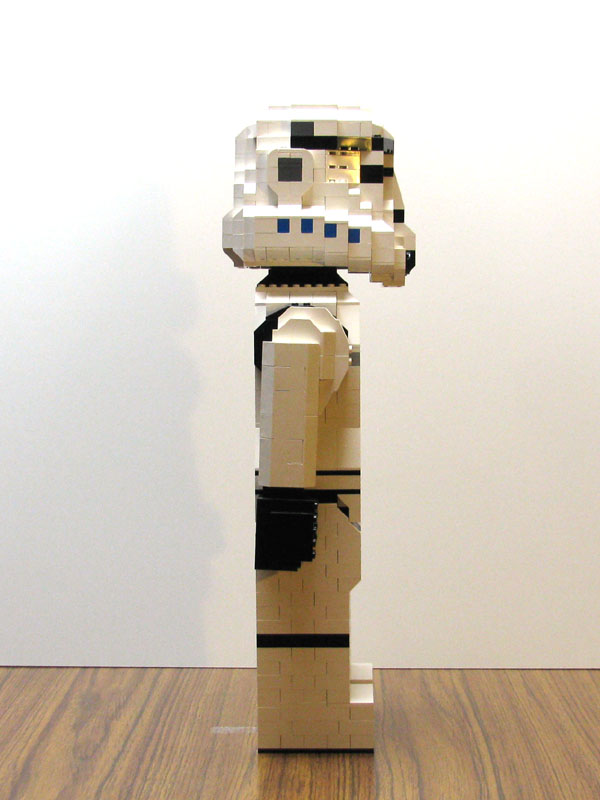 maxifig-stormtrooper-02.jpg