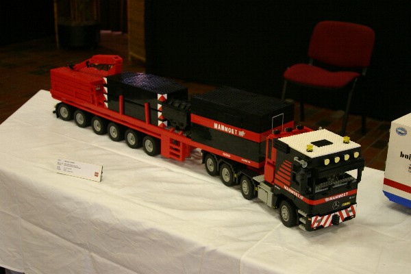 mackdag2004_model_02.jpg