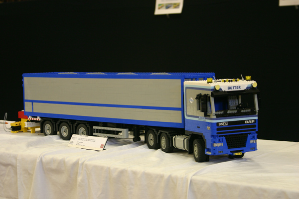 mackdag2004_model_12.jpg