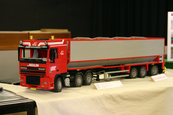 mackdag2004_model_25.jpg