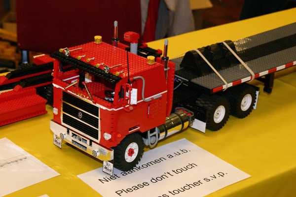mackdag2005_model_13.jpg