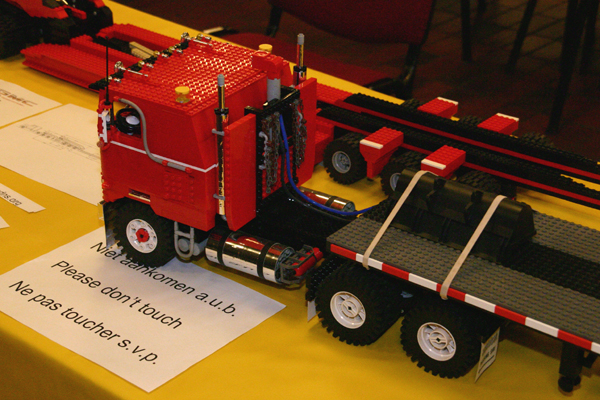 mackdag2005_model_14.jpg