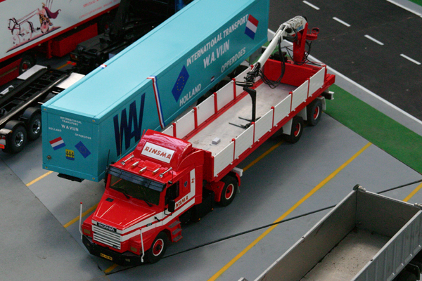 mackdag2005_model_40.jpg