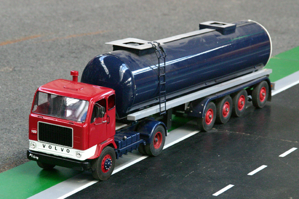 mackdag2005_model_43.jpg