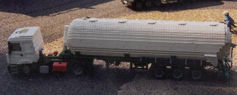 dk2000-012e.jpg