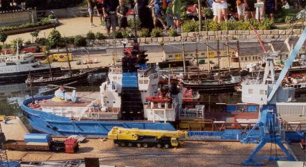 dk2000-032a.jpg