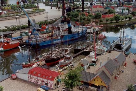 dk2000-041.jpg