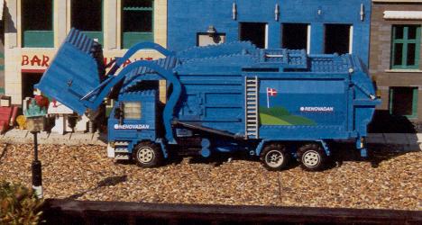 dk2000-054a.jpg