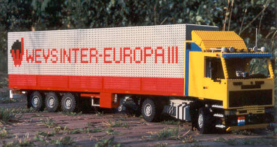 old08f01.jpg