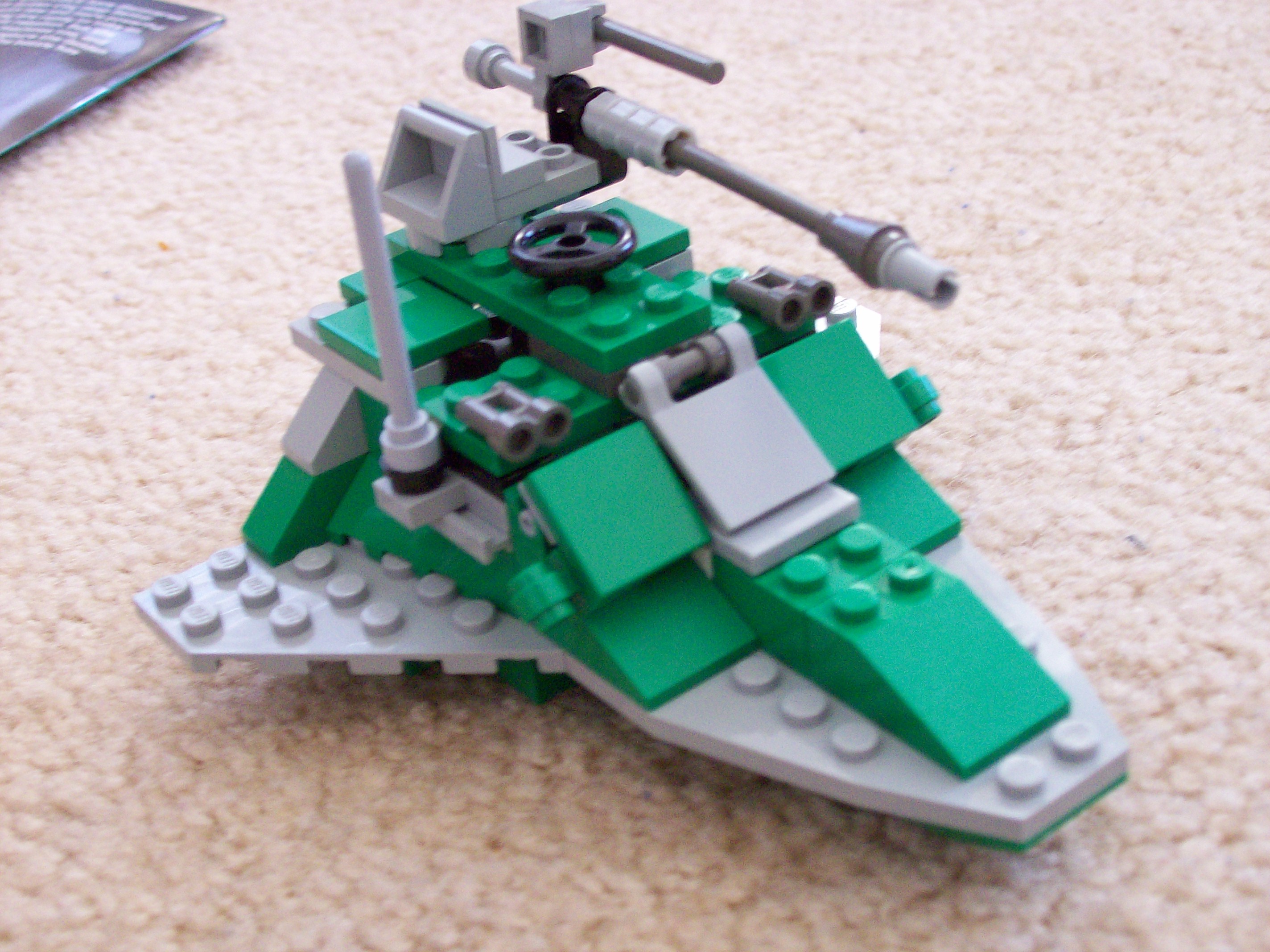 green_rrepublic_tank.jpg