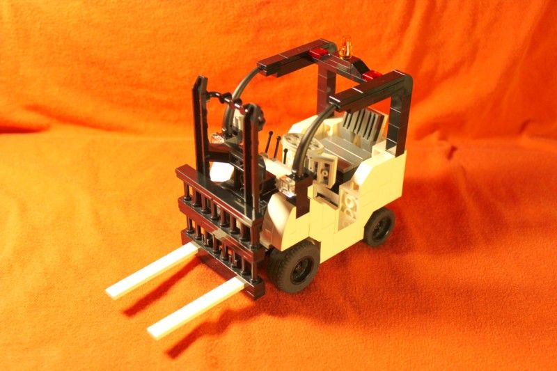 forklift01.jpg