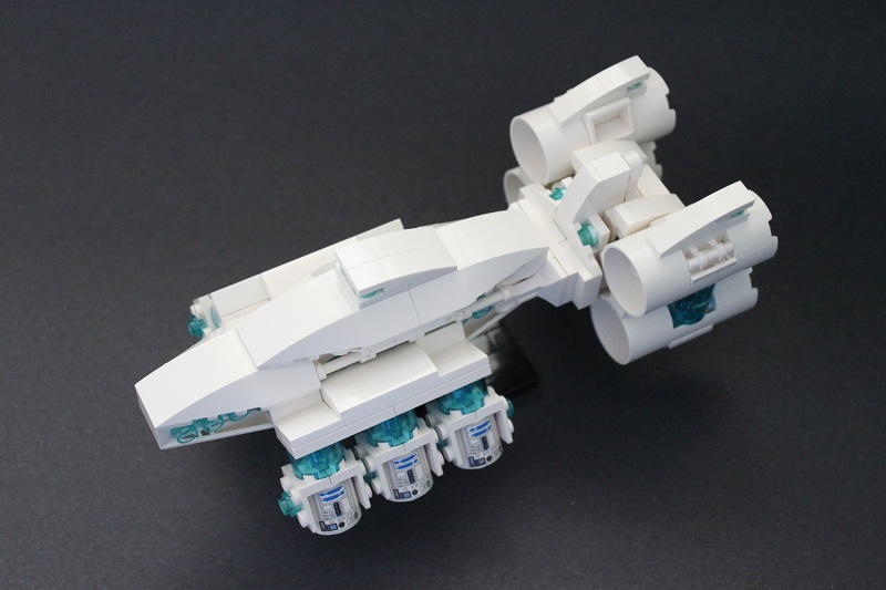 09-polaricespaceship.jpg