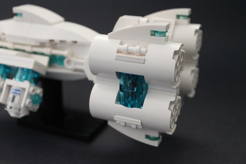 12-polaricespaceship.jpg