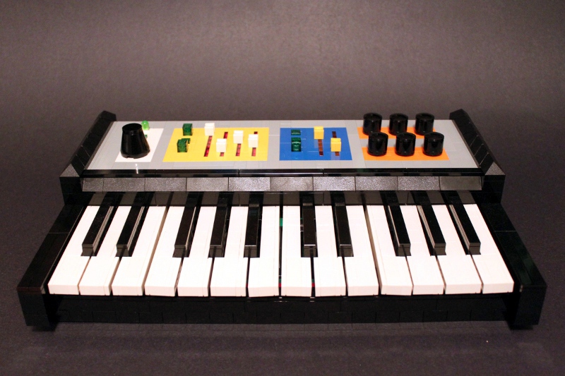 01-synth.jpg