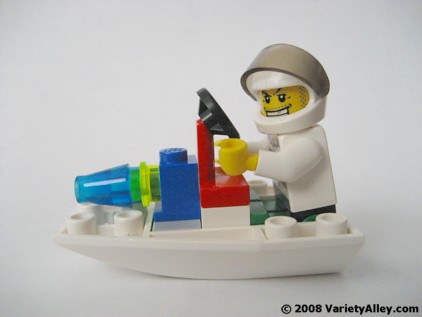 mini_fire_boat.jpg