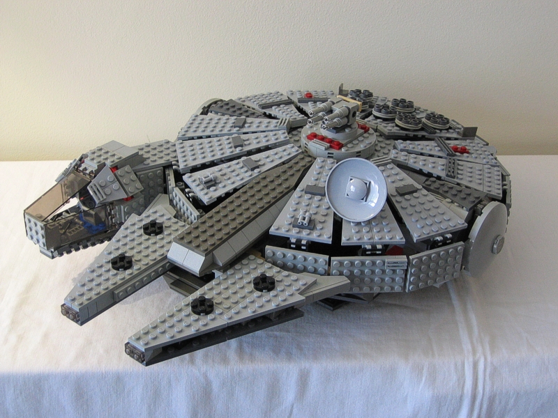 millenium_falcon1.jpg