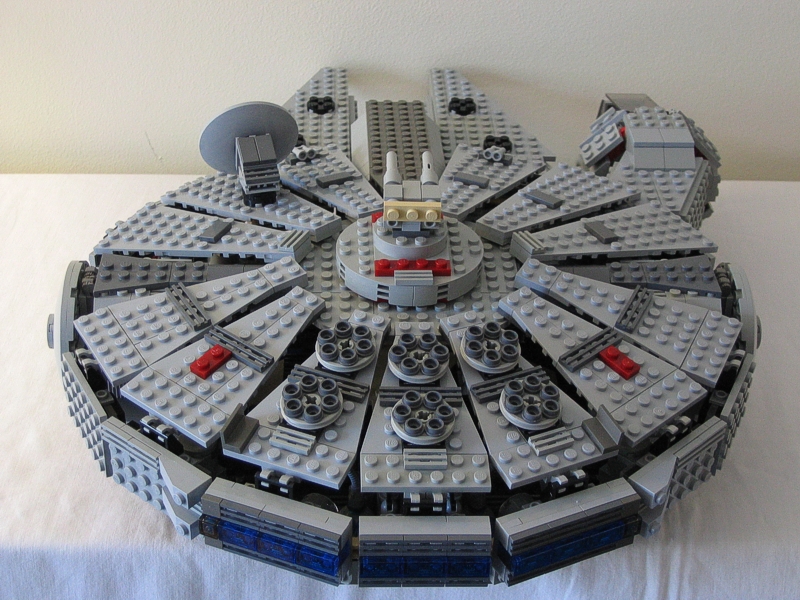 millenium_falcon2.jpg