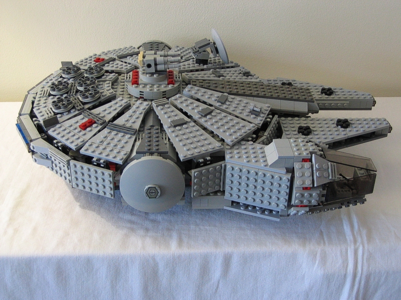 millenium_falcon3.jpg