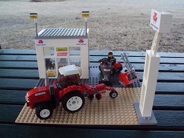 tractor_dealership_20.jpg