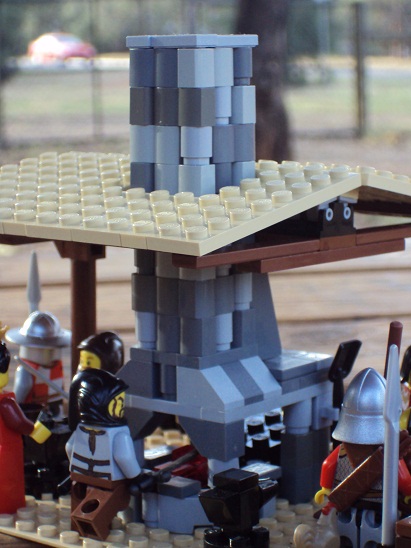 queen_inspects_her_blacksmiths_7.jpg