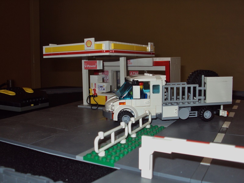 000000_bricktopia_2014_9.jpg