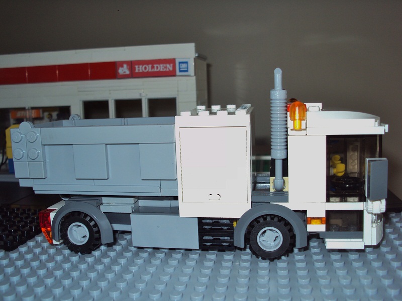 0_council_truck_82.jpg
