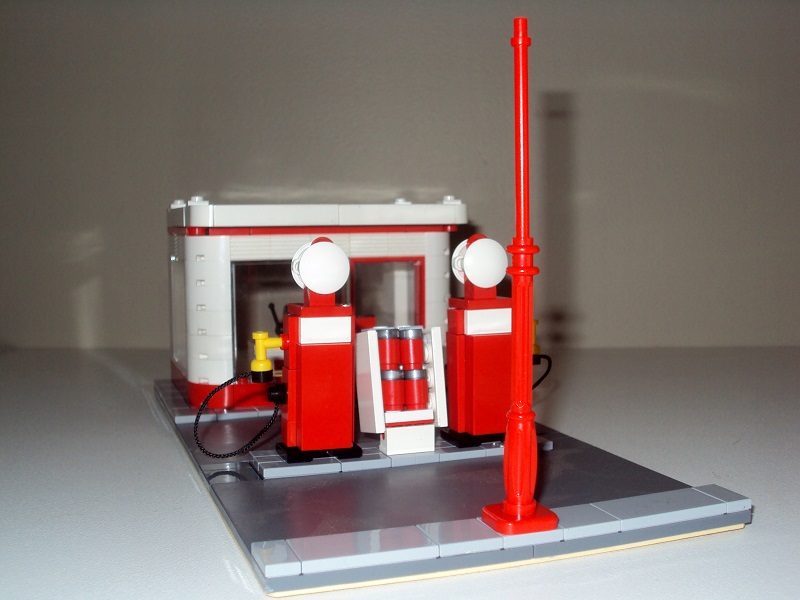 old_gas_station_80.jpg