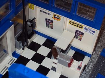 m10_inside_1.jpg
