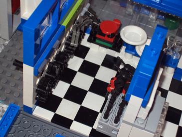 m10_inside_2.jpg