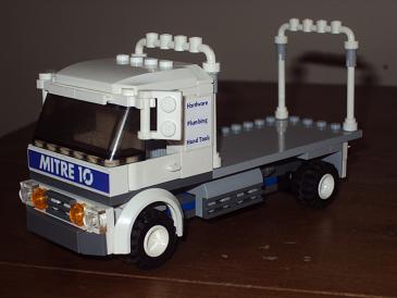 mitre_10_delivery_truck_1.jpg