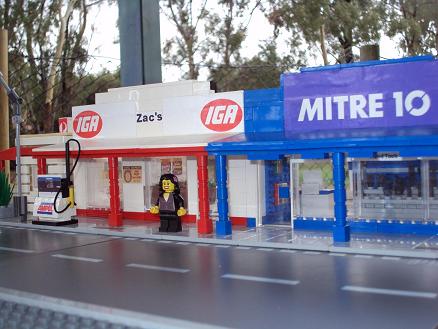 lego_built_iga_supermarket_003s.jpg