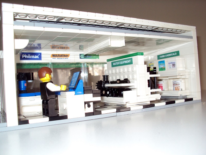 000000_new_landmark_merchandise_store_2013_2.jpg