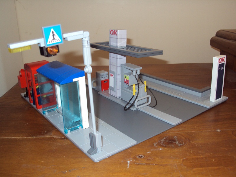 cool_ok_tankstation_with_post_box_and_pay_phone_97.jpg