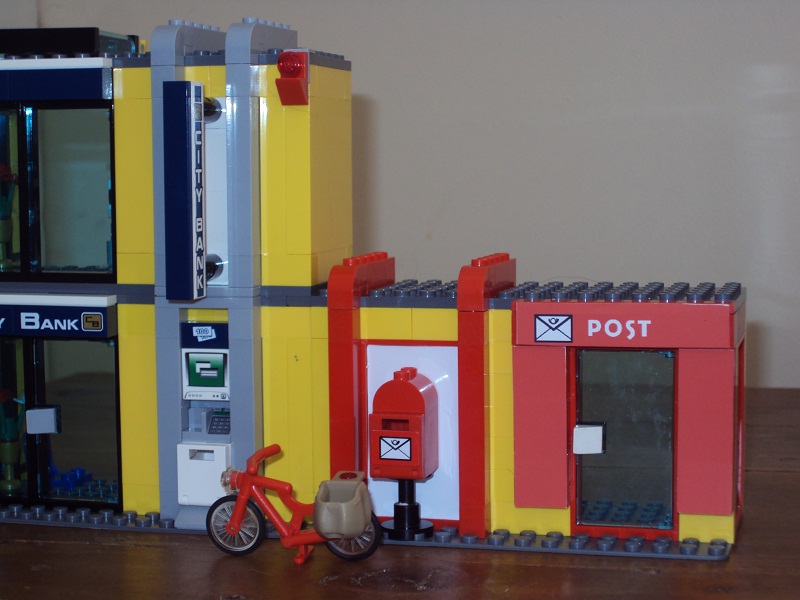 lego_city_style_post_office_94.jpg