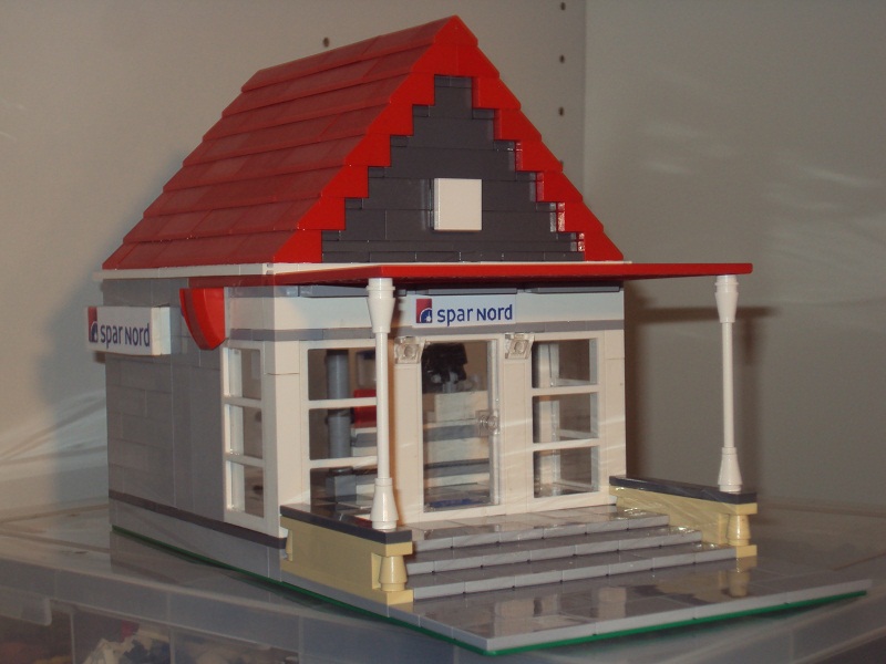 lego_danish_bank_84.jpg