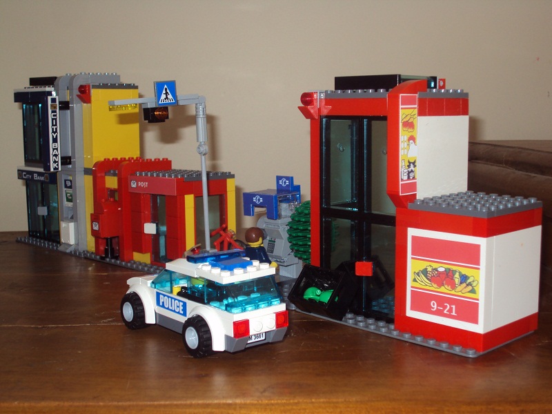 lego_danish_street_95.jpg