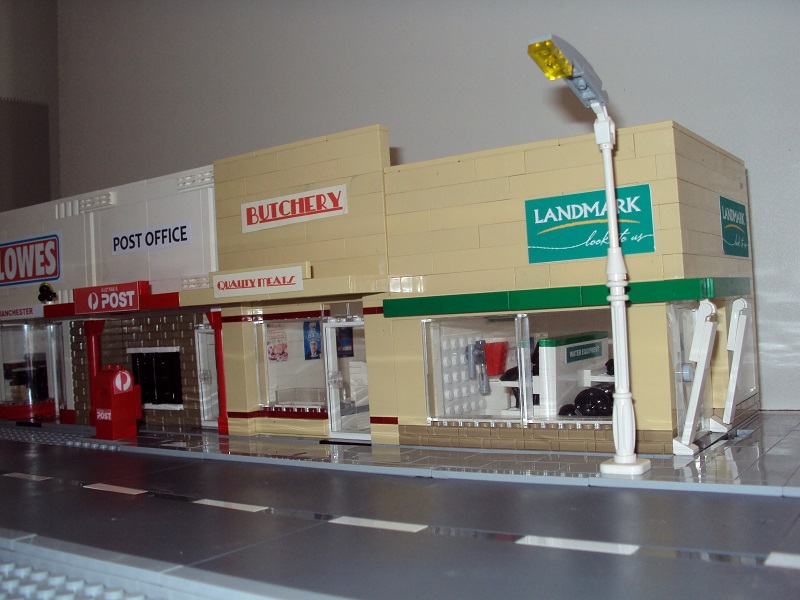 000000_row_of_shops_170.jpg