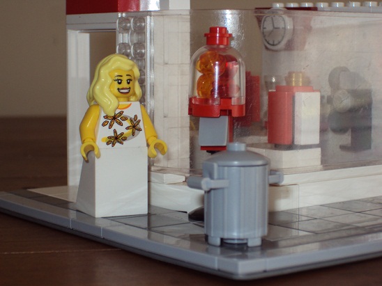 0000_1_town_plan_red_trim_diner_96.jpg
