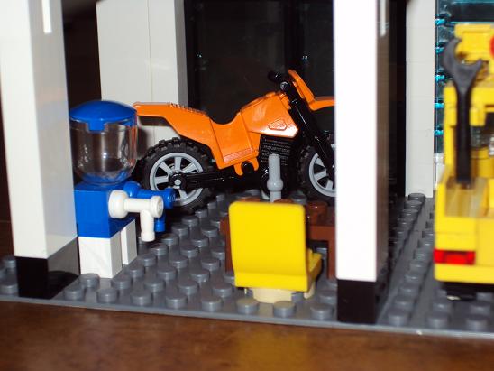 97_retro_motorcycle_shop.jpg
