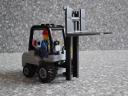 forklift_2.jpg