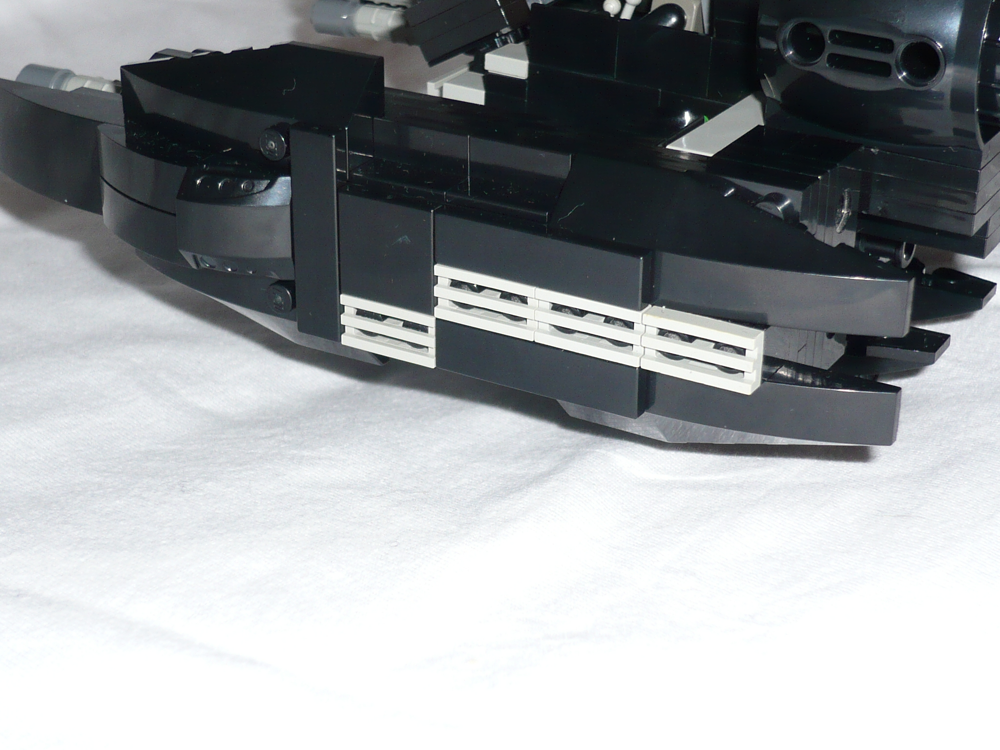 8_wingdetail.jpg