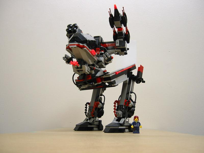 minifig_size_vs_mech_size.jpg