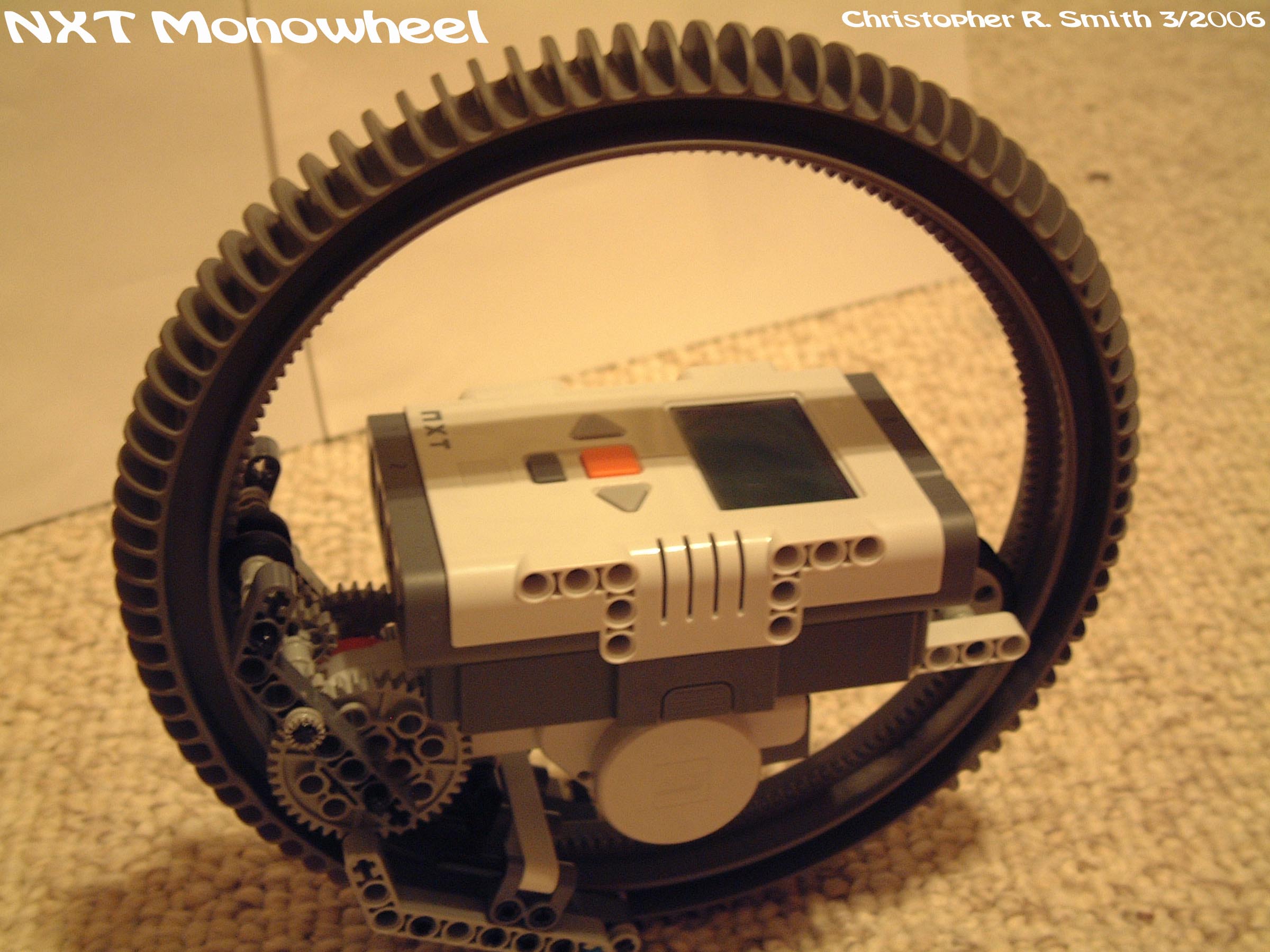 nxt_monowheel_side1.jpg