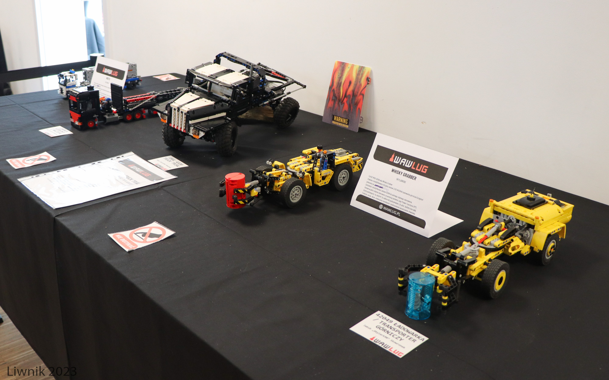 tech-img_1433cs.jpg